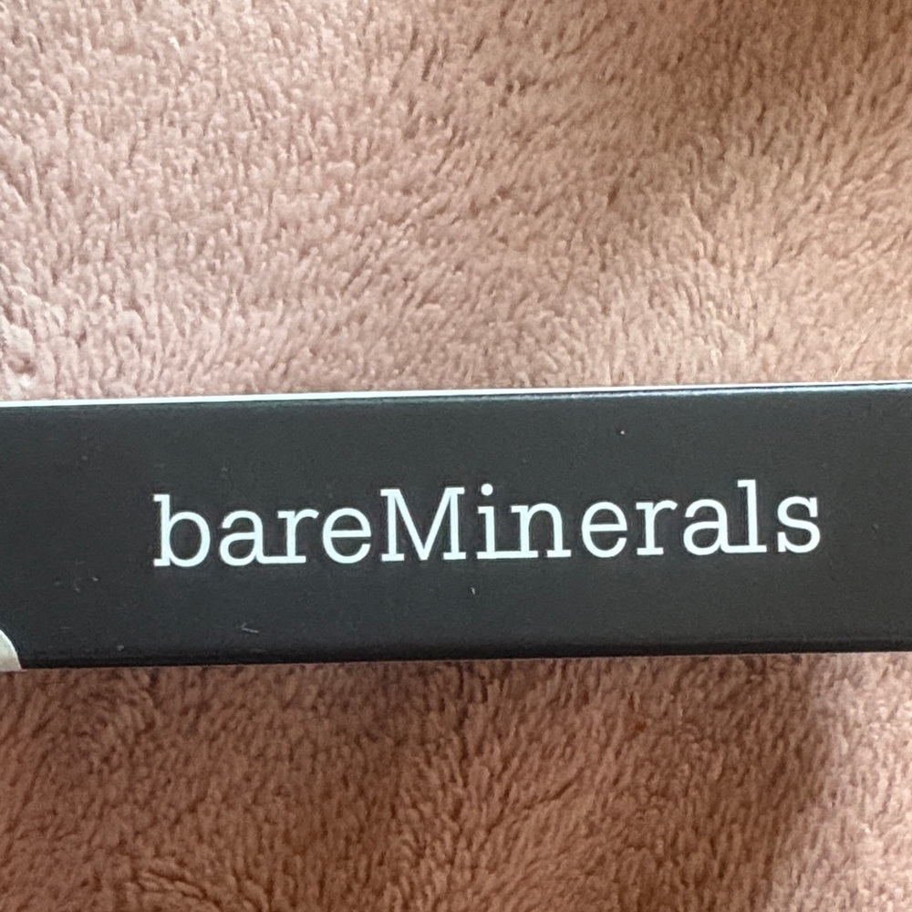 bareMinerals micro-defining brow pencil - Picture 2 of 9